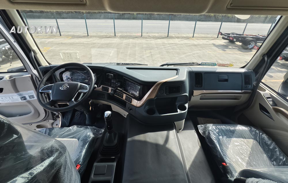 Xe ben Chenglong 4 chân H7 390HP Thùng U 15 Khối (Cầu Dầu)